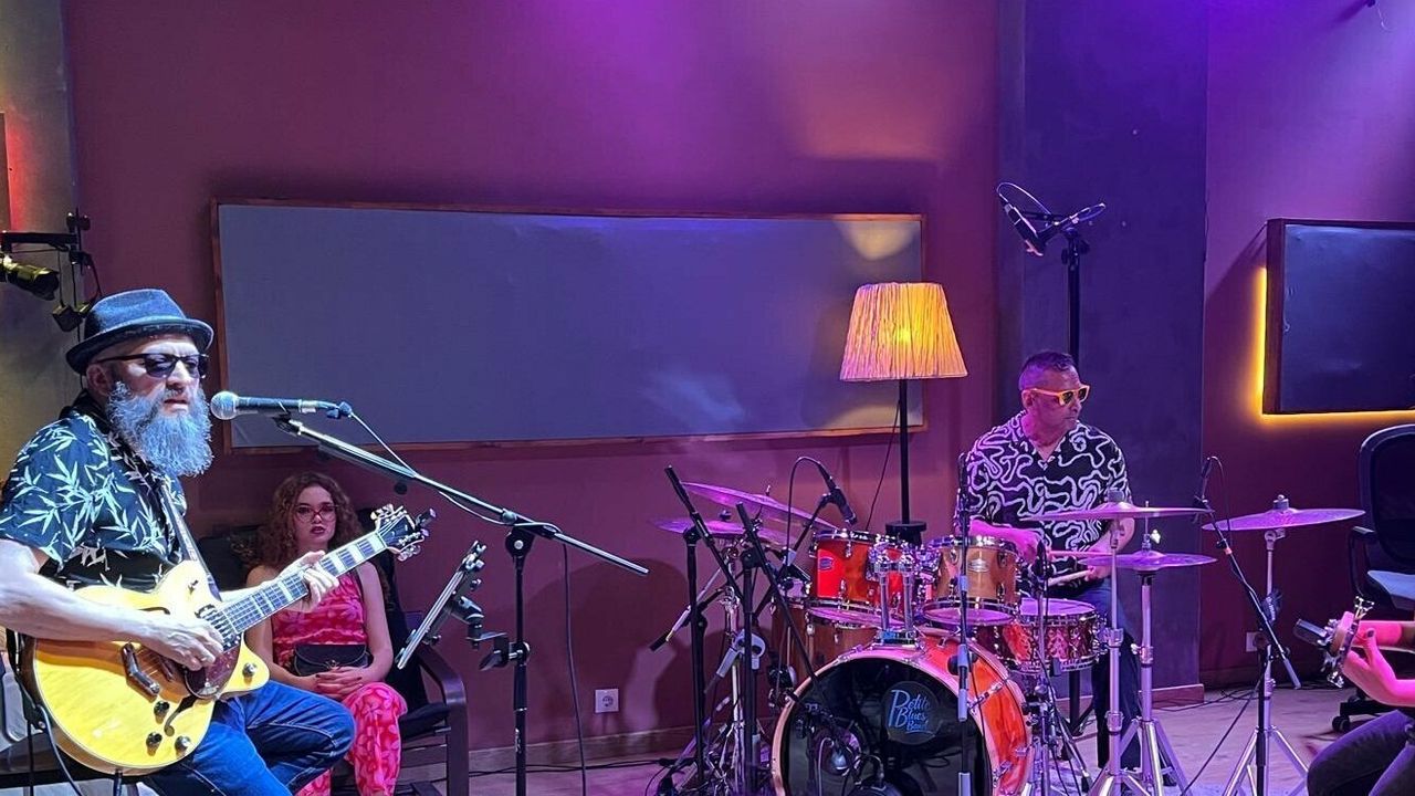 Petite Blues Band