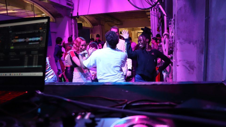 Disco-disco: tardeo inclusivo con DJ residentes
