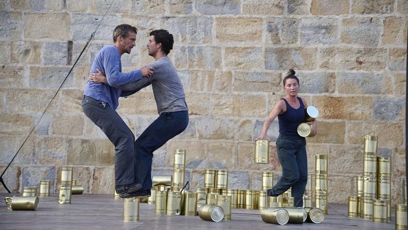 LATAS